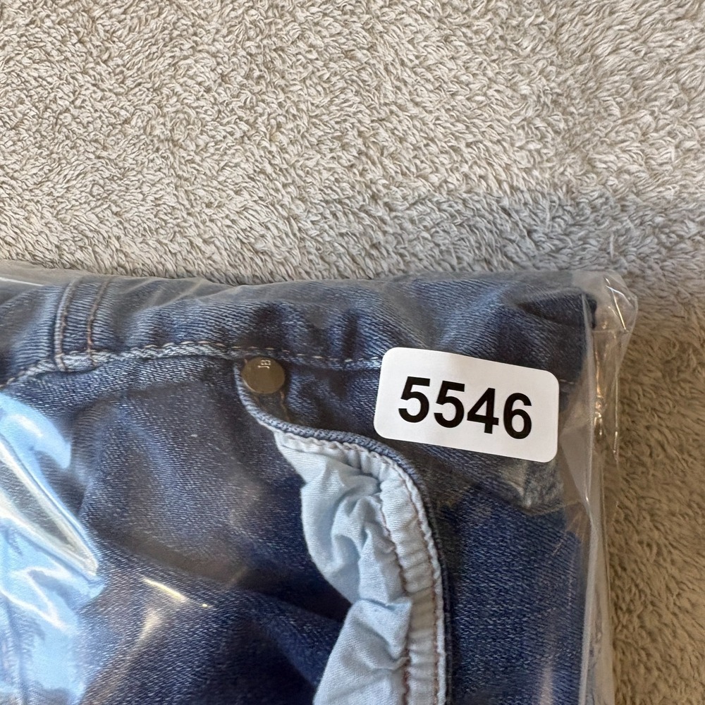 Judy Blue Jeans Womens 18W Plus Blue Boyfriend Fit Mid Rise Frayed Hem Dem - Picture 12 of 12